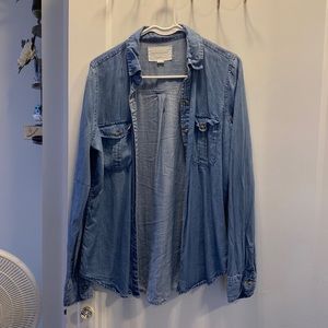 Medium Aeropostale Button Up